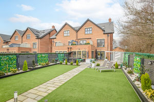 Photo 27- click for photo gallery